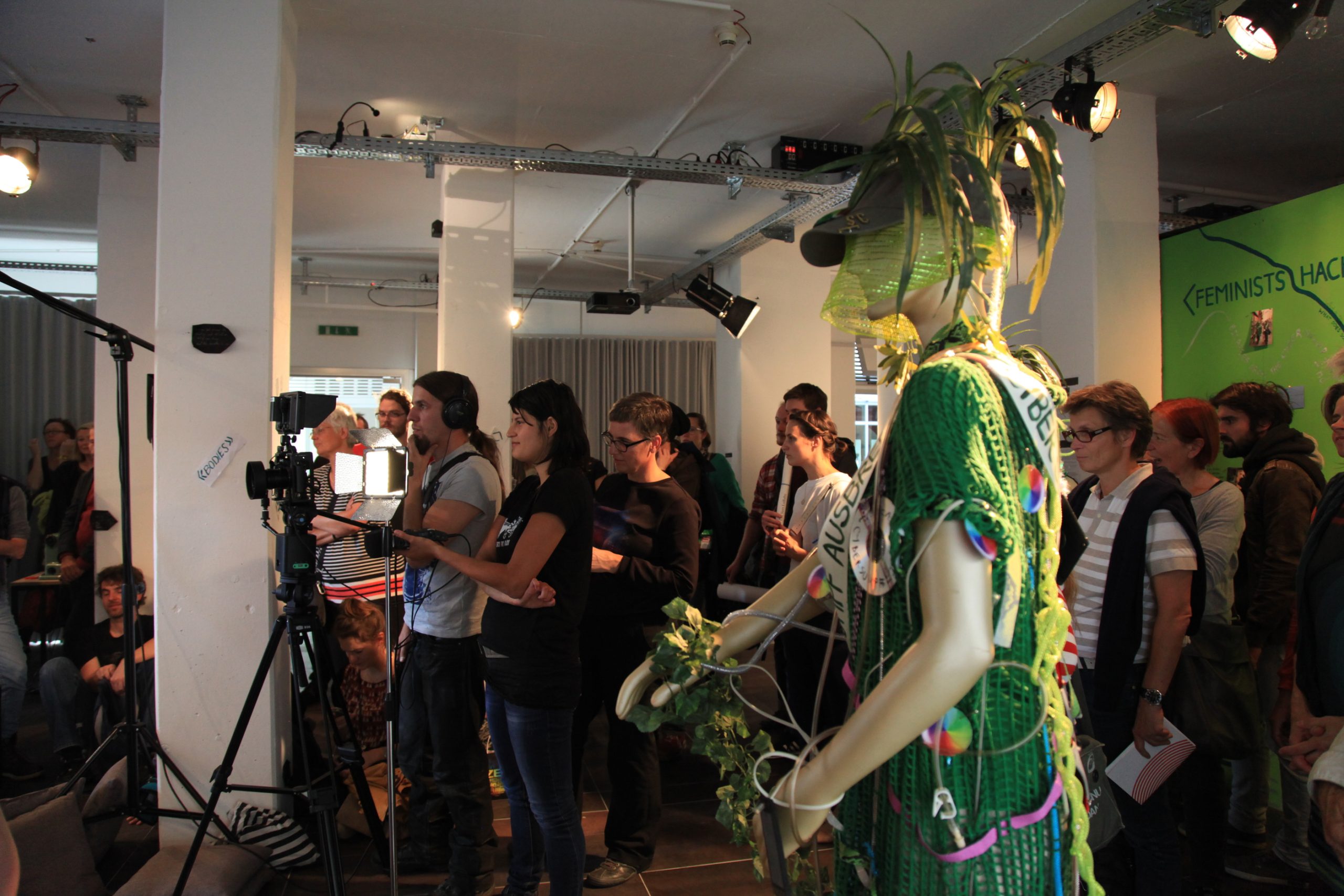 MINISTRY OF HACKING esc 2014