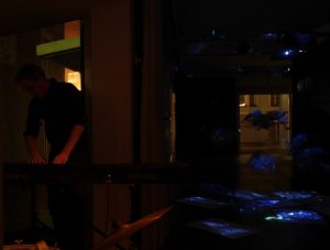 The motions of bodies. Four states of matter. Strange Party Orchestra 02, © esc medien kunst labor