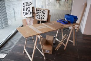 ITERATIONEN-II_The-Tech-Oracle5_@_esc_medien-kunst-labor_©2015