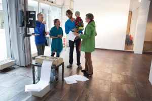 ITERATIONEN-II_The-Tech-Oracle9_@_esc_medien-kunst-labor_©2015