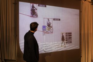 Machine-Learning-City_Vortrag2_ELEVATE_Adam-Harvey_@_esc_medien-kunst-labor_©_Foto:_Hannah-Antonia