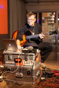 sofa68_Vernissage7_Seppo-Gründler_@_esc_medien-kunst-labor_©_Foto:_Lara-Baumgartner