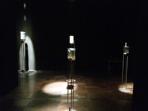 Assonance-of-Drops_Ausstellungsansicht_by_R.Sebjanic_I.Hirsenfelder_A.Hieng-Zergon_@_esc_medien-kunst-labor_©_esc-mkl_Foto:_Nayarí-Castillo