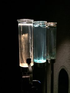 Assonance-of-Drops_Ausstellungsansicht_by_R.Sebjanic_I.Hirsenfelder_A.Hieng-Zergon_@_esc_medien-kunst-labor_©_esc-mkl_Foto:_Nayarí-Castillo