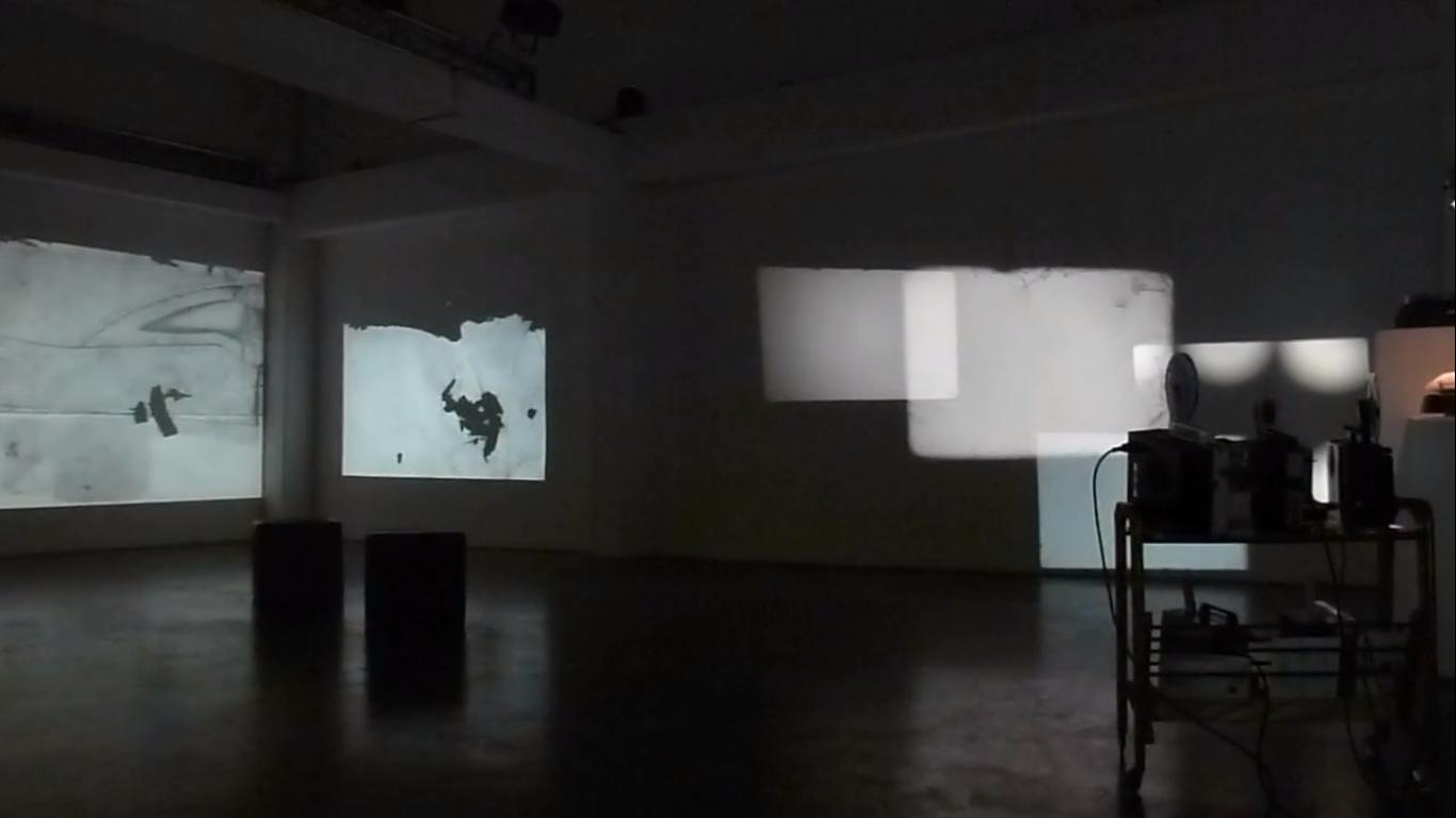 Fenster 21 – Art Piece 21: Sabine Maier | Michael Mastrototaro und Norman T. White, Ars magna lucis et umbrae